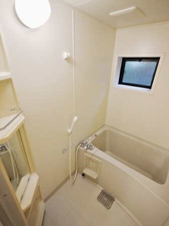 クイーンズコートの物件内観写真